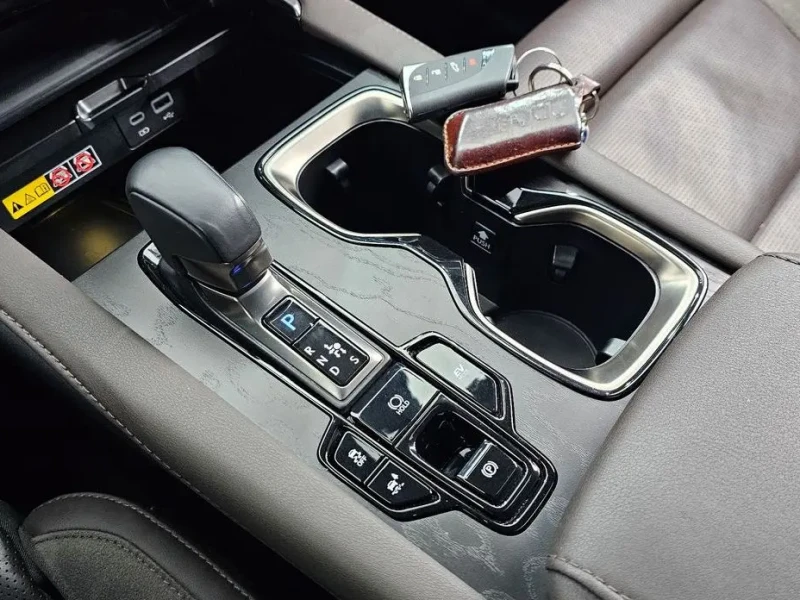 2023 Lexus RX с пробегом 63 223 км