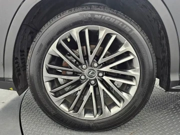 2022 Lexus RX с пробегом 97 433 км