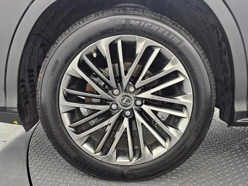 2022 Lexus RX с пробегом 97 433 км