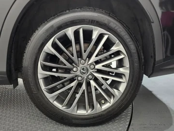 2022 Lexus RX с пробегом 97 433 км