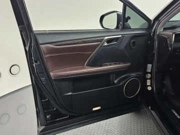 2022 Lexus RX с пробегом 97 433 км
