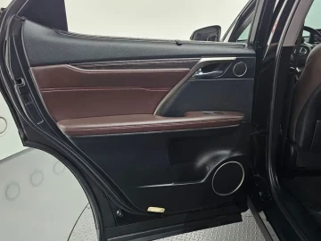 2022 Lexus RX с пробегом 97 433 км