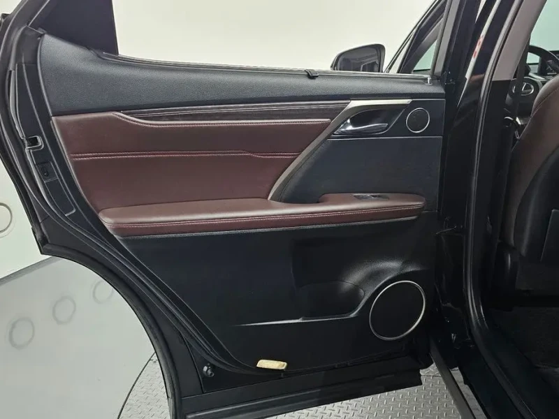 2022 Lexus RX с пробегом 97 433 км