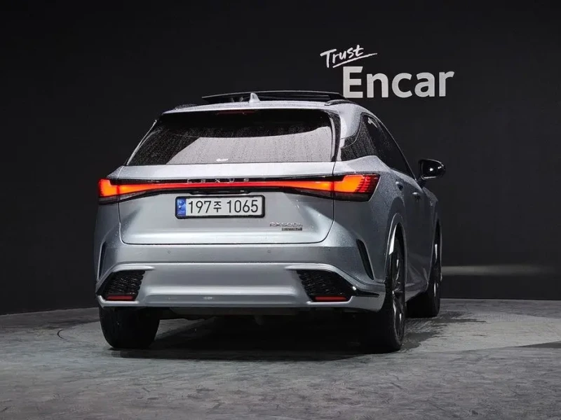 2023 Lexus RX с пробегом 24 789 км