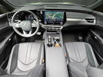 2023 Lexus RX с пробегом 24 789 км