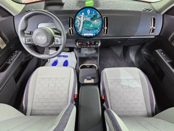 2025 Mini Countryman с пробегом 13 604 км