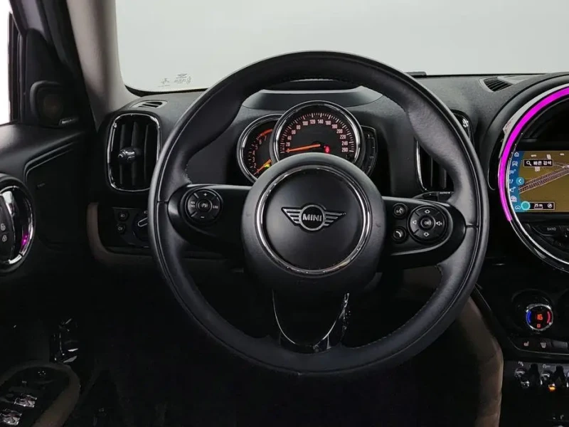 2020 Mini Countryman с пробегом 67 037 км