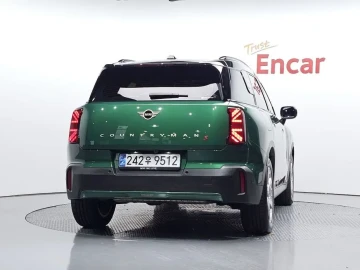 2024 Mini Countryman с пробегом 7 999 км