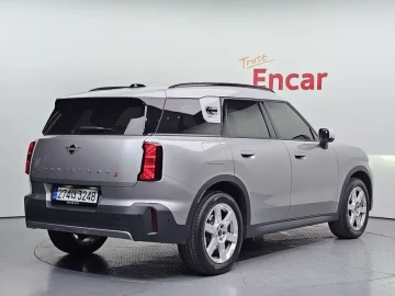 2025 Mini Countryman с пробегом 17 642 км