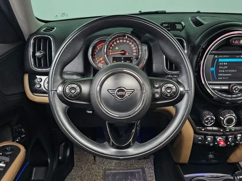 2020 Mini Countryman с пробегом 53 475 км