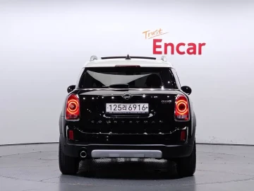 2020 Mini Countryman с пробегом 26 674 км