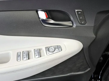 2020 Hyundai Santa Fe с пробегом 140 062 км