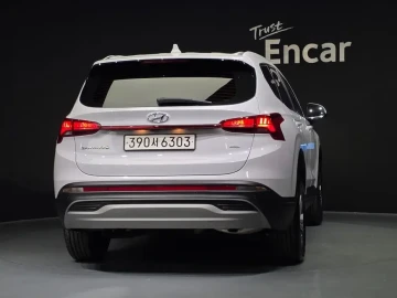 2023 Hyundai Santa Fe с пробегом 60 820 км