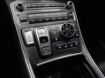 2023 Hyundai Santa Fe с пробегом 60 820 км