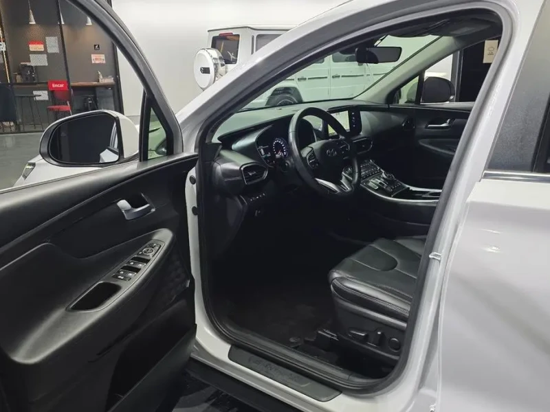 2023 Hyundai Santa Fe с пробегом 60 820 км