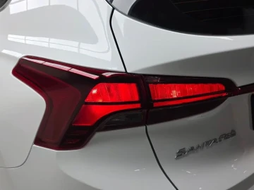 2023 Hyundai Santa Fe с пробегом 51 891 км