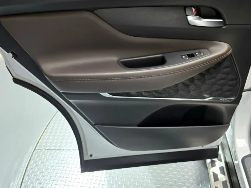 2023 Hyundai Santa Fe с пробегом 97 822 км