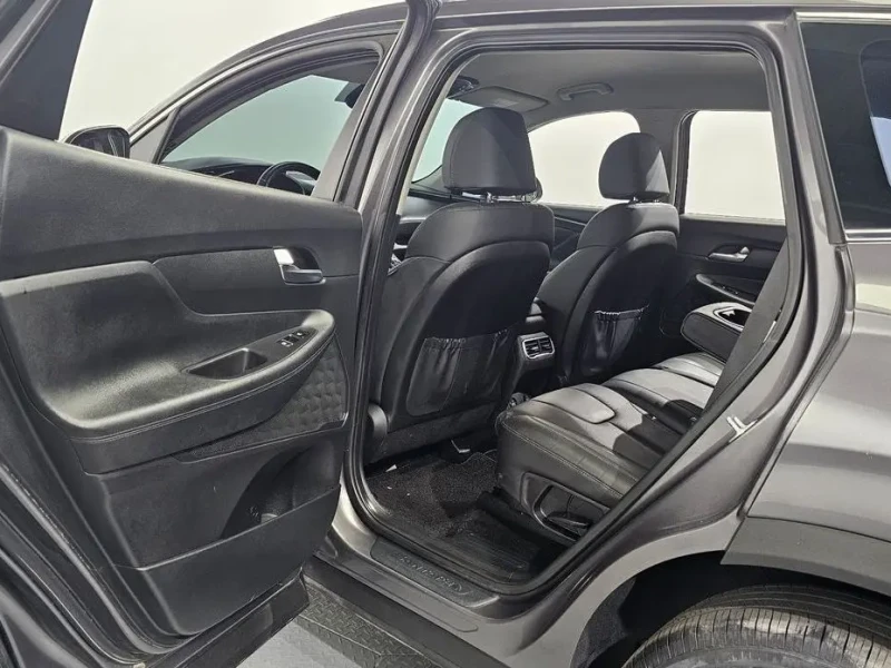 2023 Hyundai Santa Fe с пробегом 57 230 км