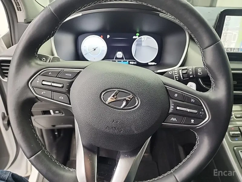 2023 Hyundai Santa Fe с пробегом 160 324 км