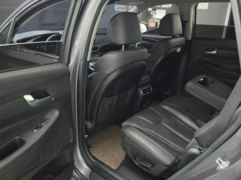 2022 Hyundai Santa Fe с пробегом 50 004 км