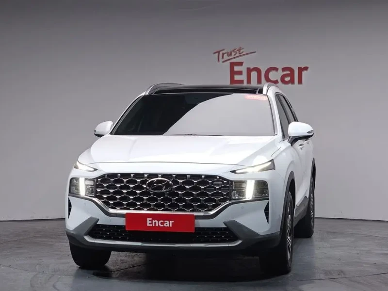 2023 Hyundai Santa Fe с пробегом 27 519 км
