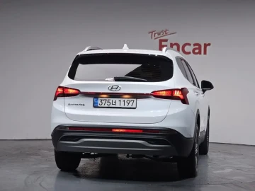 2023 Hyundai Santa Fe с пробегом 27 519 км