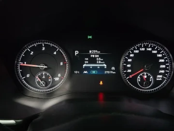 2023 Hyundai Santa Fe с пробегом 27 519 км