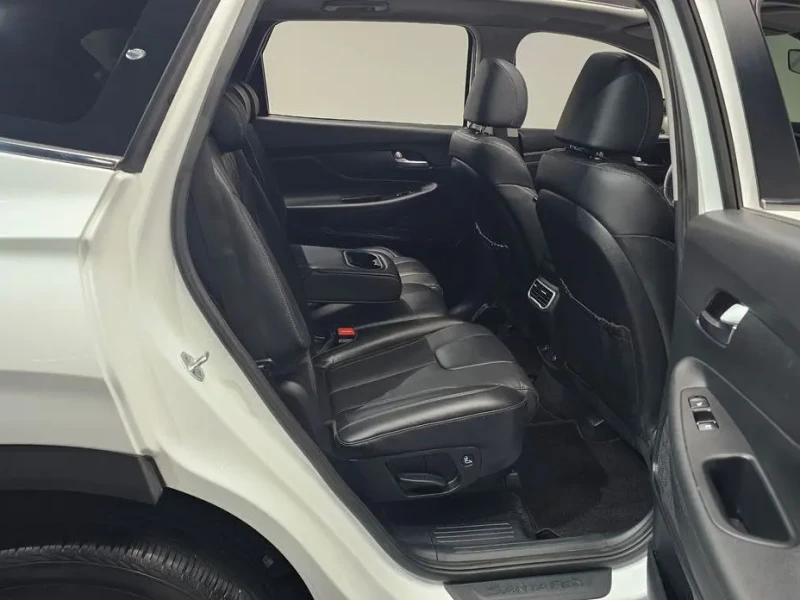 2023 Hyundai Santa Fe с пробегом 27 519 км