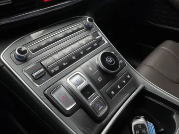 2022 Hyundai Santa Fe с пробегом 50 001 км