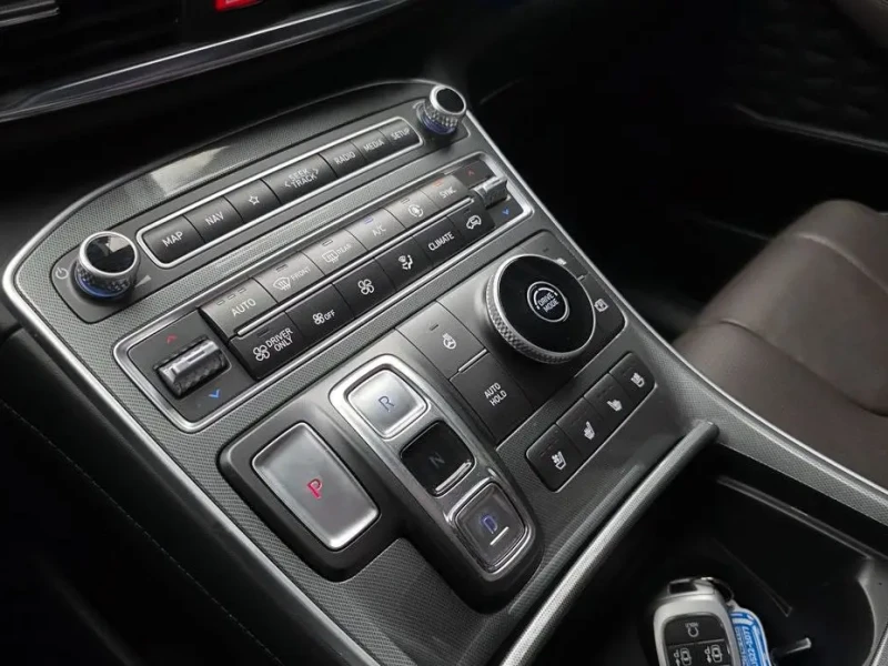 2022 Hyundai Santa Fe с пробегом 50 001 км