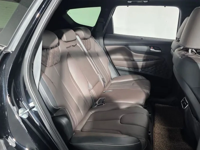2022 Hyundai Santa Fe с пробегом 50 001 км