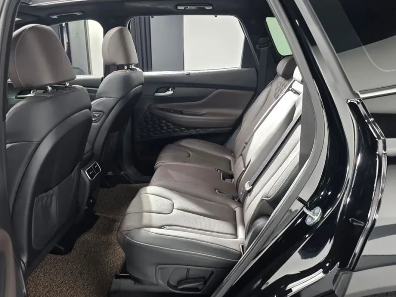2022 Hyundai Santa Fe с пробегом 50 001 км