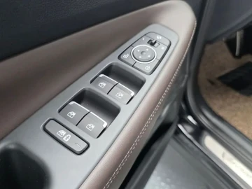 2022 Hyundai Santa Fe с пробегом 50 001 км