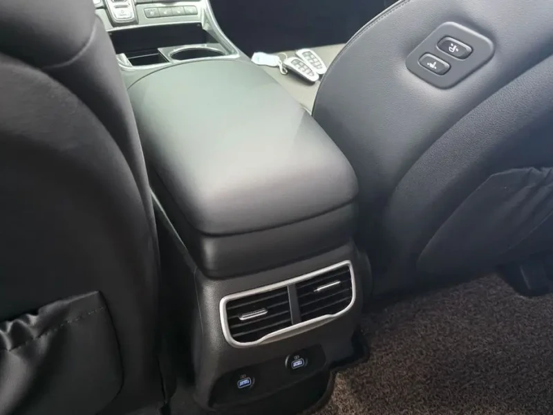 2022 Hyundai Santa Fe с пробегом 50 001 км