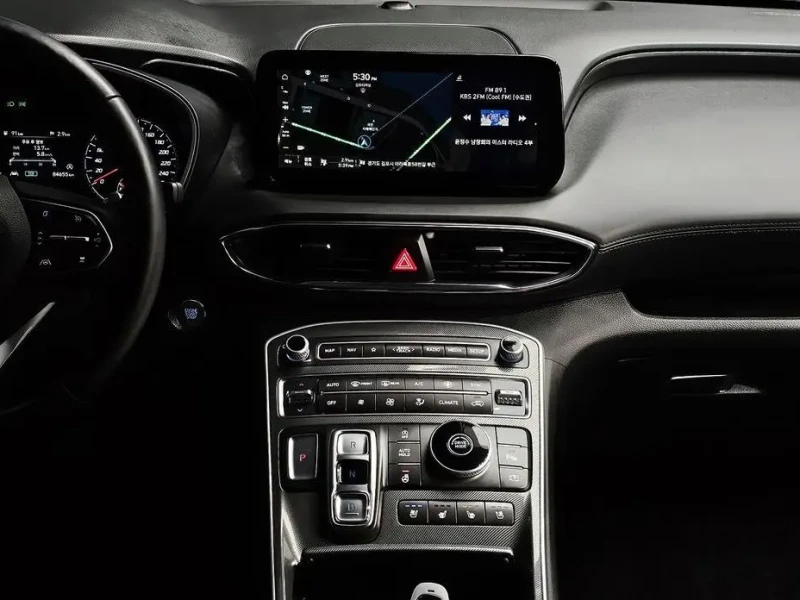 2023 Hyundai Santa Fe с пробегом 84 655 км