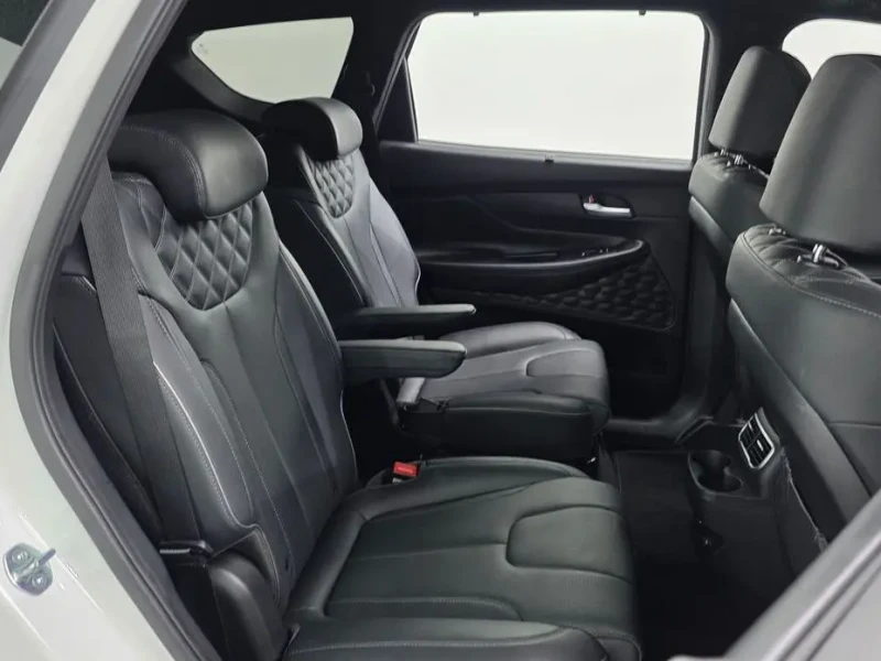 2023 Hyundai Santa Fe с пробегом 30 557 км