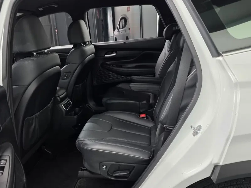 2023 Hyundai Santa Fe с пробегом 30 557 км