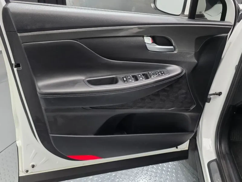 2023 Hyundai Santa Fe с пробегом 30 557 км