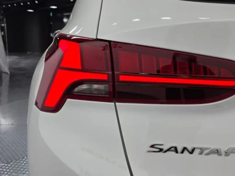 2023 Hyundai Santa Fe с пробегом 30 557 км