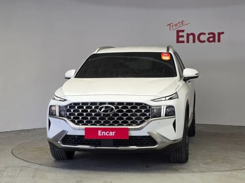 2023 Hyundai Santa Fe с пробегом 35 957 км