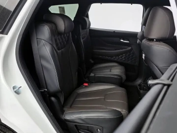 2023 Hyundai Santa Fe с пробегом 35 957 км