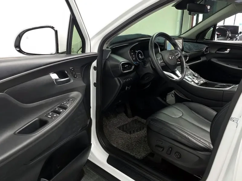 2023 Hyundai Santa Fe с пробегом 37 845 км