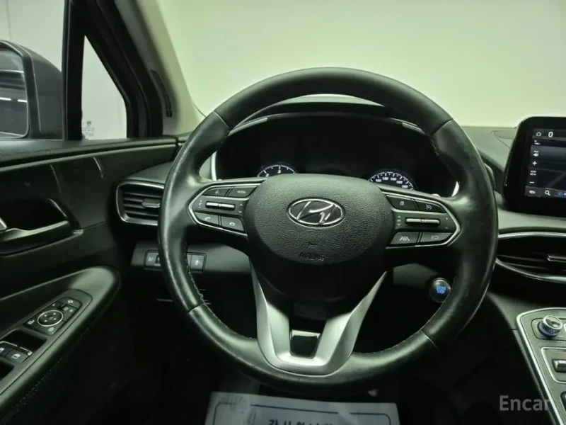 2021 Hyundai Santa Fe с пробегом 127 981 км