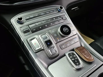 2021 Hyundai Santa Fe с пробегом 77 499 км
