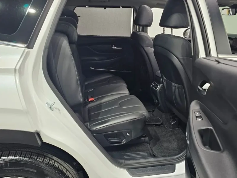 2023 Hyundai Santa Fe с пробегом 48 330 км