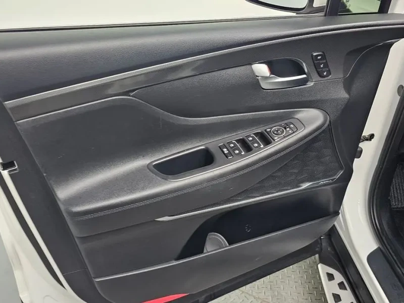 2023 Hyundai Santa Fe с пробегом 48 330 км