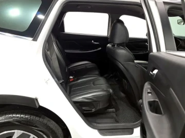 2021 Hyundai Santa Fe с пробегом 68 472 км