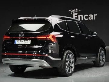 2023 Hyundai Santa Fe с пробегом 67 804 км