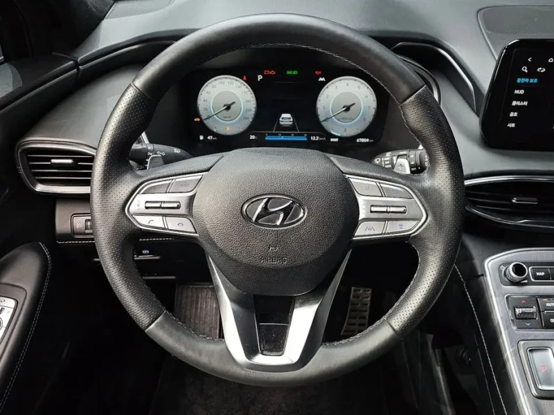2023 Hyundai Santa Fe с пробегом 67 804 км