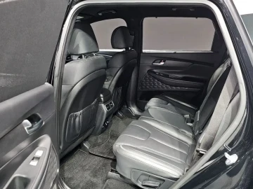 2023 Hyundai Santa Fe с пробегом 67 804 км